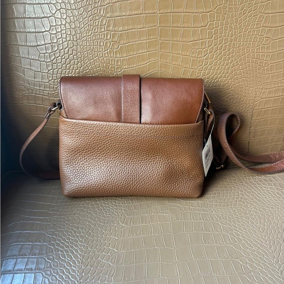 Fossil Kinley Small Leather Crossbody Bag, Brown - Picture 2 of 6